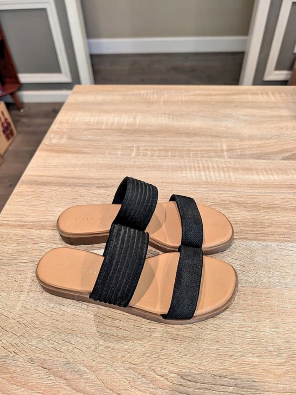 Black Slide Sandals US 7 Like New
